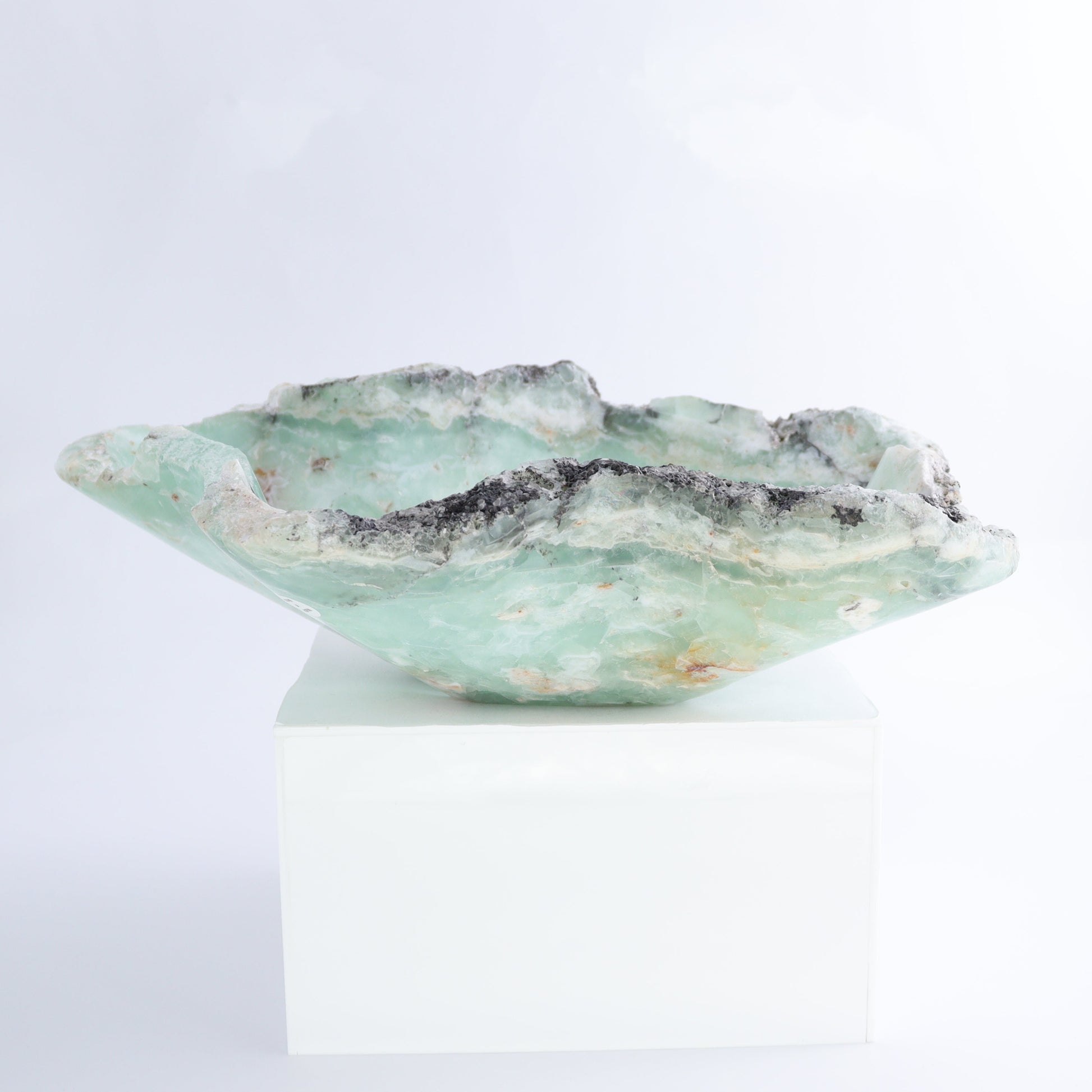 Fluorite Bowl - Expert Wholesale and Supplier of Wholesale Crystals & Bulk Gemstones, ["Bowls","Fluorite","Mexico"]