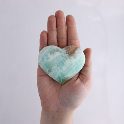 Caribbean Calcite Hearts Flat of 9 - Expert Wholesale and Supplier of Wholesale Crystals & Bulk Gemstones, ["Caribbean Calcite","Hearts","Madagascar"]