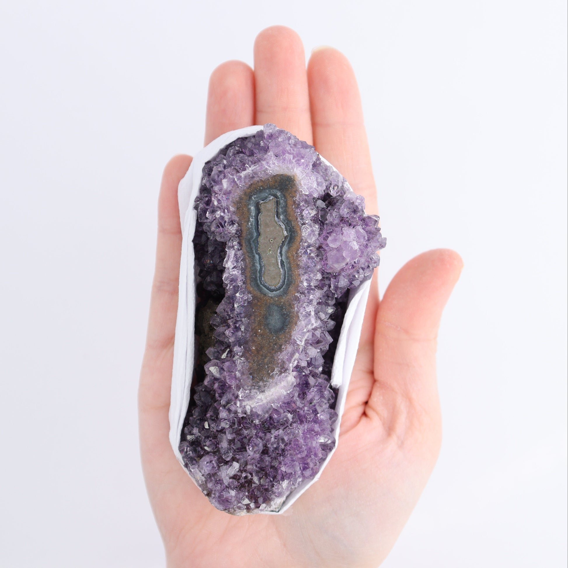 Uruguay Amethyst Clusters with "Eyes" Flat of 7 - Expert Wholesale and Supplier of Wholesale Crystals & Bulk Gemstones, ["Amethyst","Amethyst Eyes","Clusters","Uruguay"]