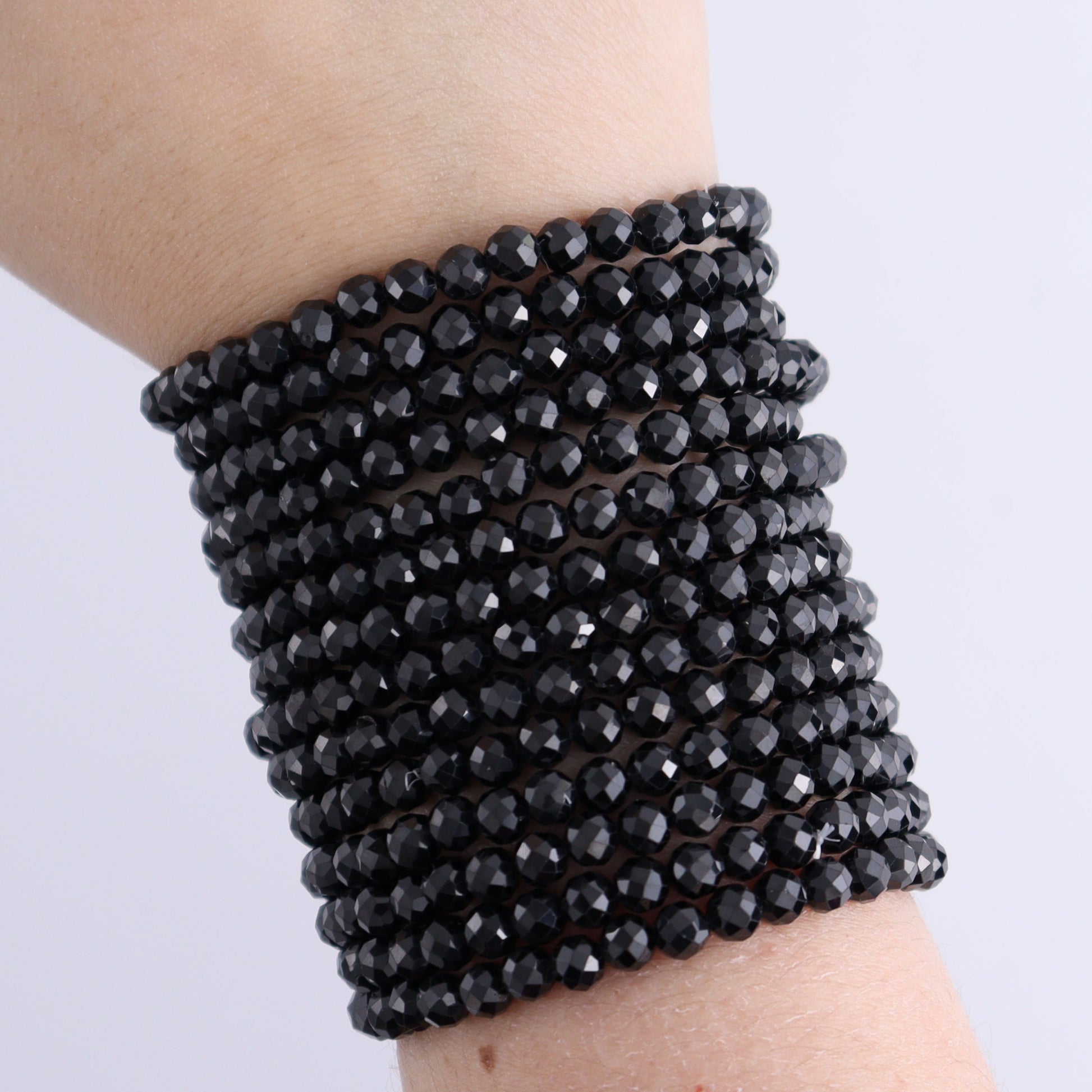 One Faceted Black Spinel Bracelet - Expert Wholesale and Supplier of Wholesale Crystals & Bulk Gemstones, ["Black Spinel","Bracelet","bracelets","Faceted","Spinel"]
