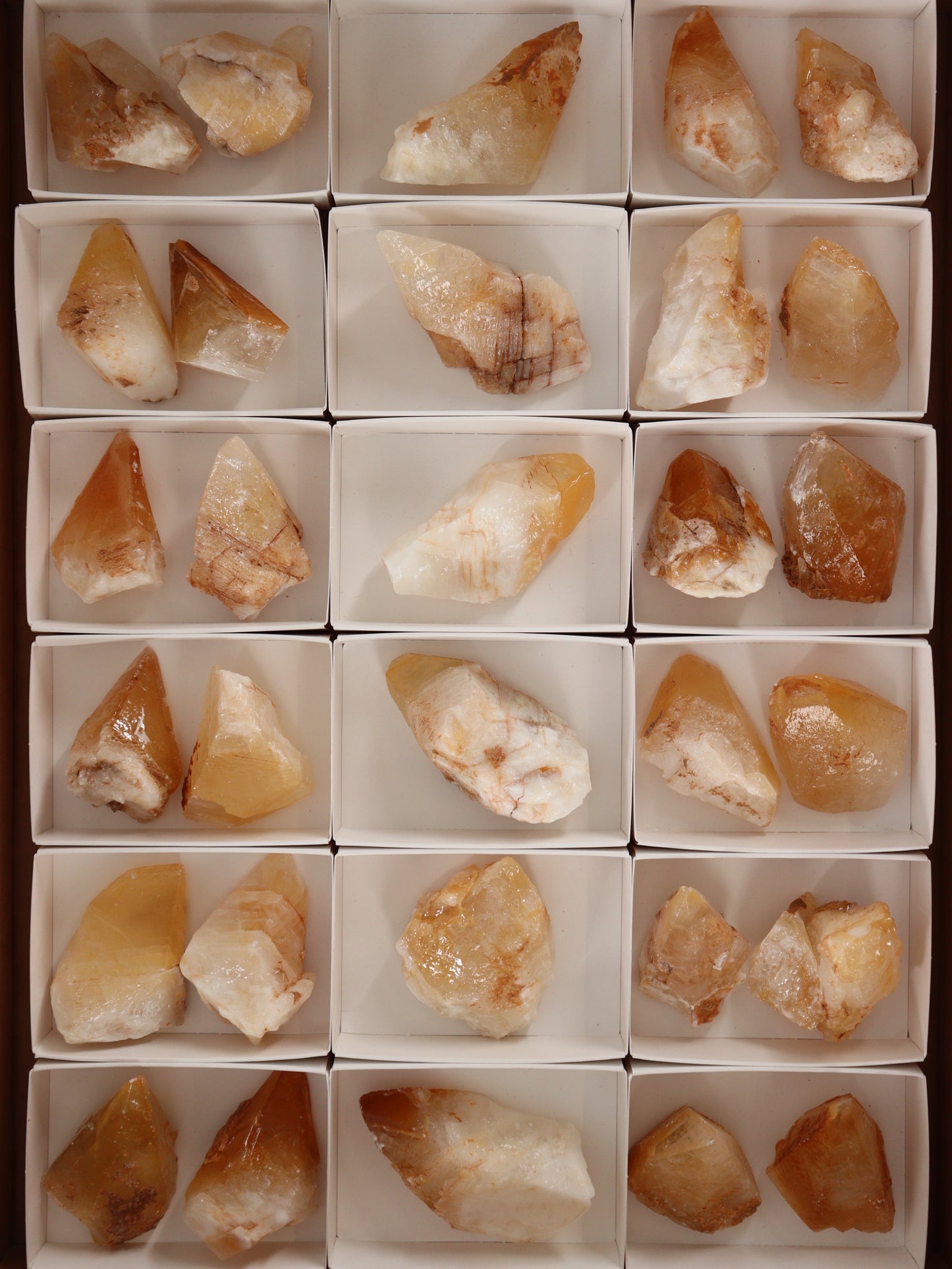 Calcite Flat Set of 30 - Expert Wholesale and Supplier of Wholesale Crystals & Bulk Gemstones, []