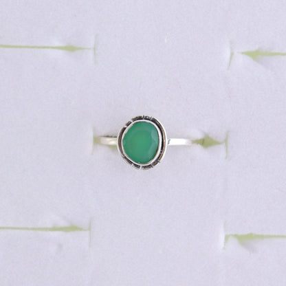 Chrysoprase Rings Set of 5 (Ring Holders Not Included) - Expert Wholesale and Supplier of Wholesale Crystals & Bulk Gemstones, ["Chrysoprase","Ring","rings","sterling silver"]