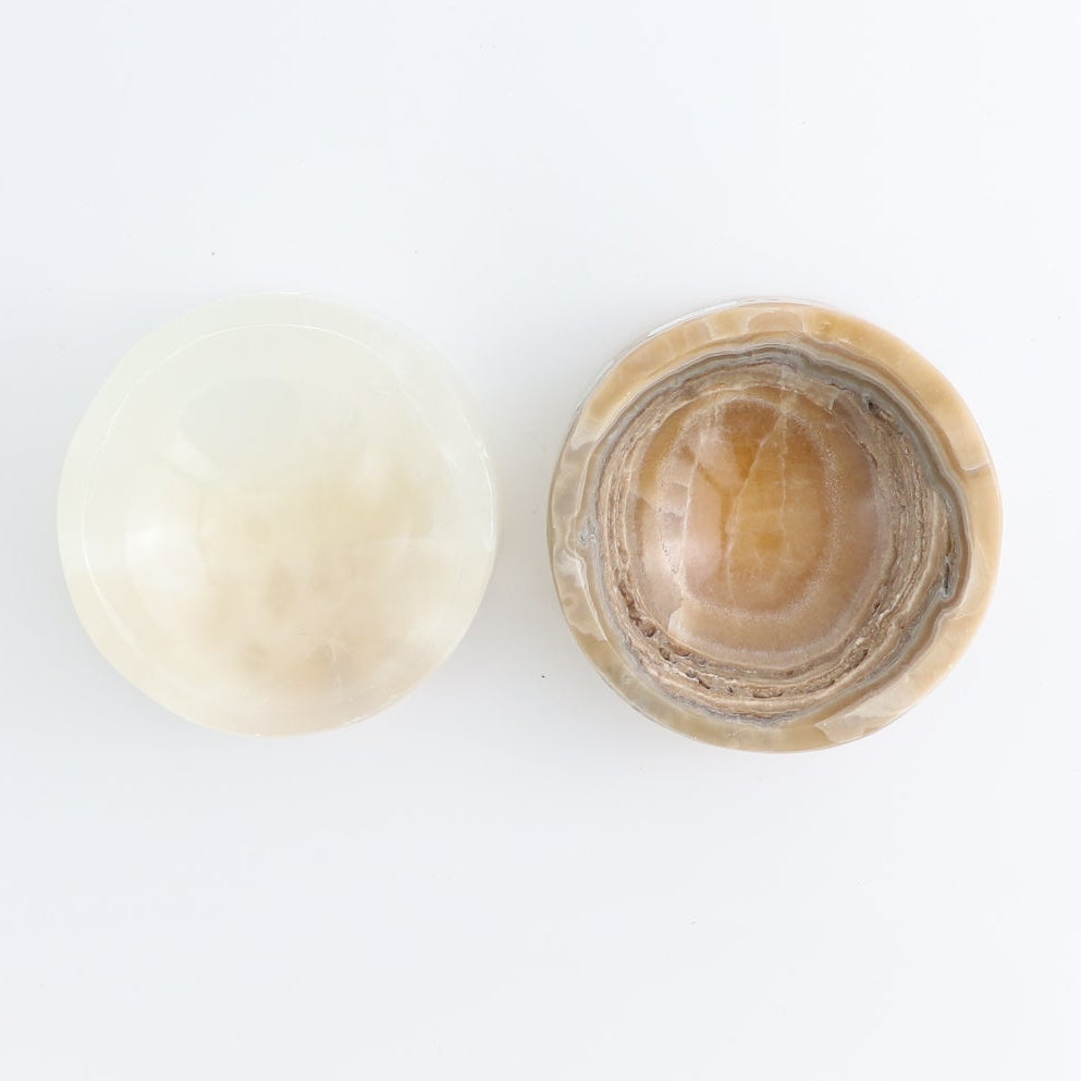 One Mexican Onyx/Calcite White & Honey Thick Round Bowl