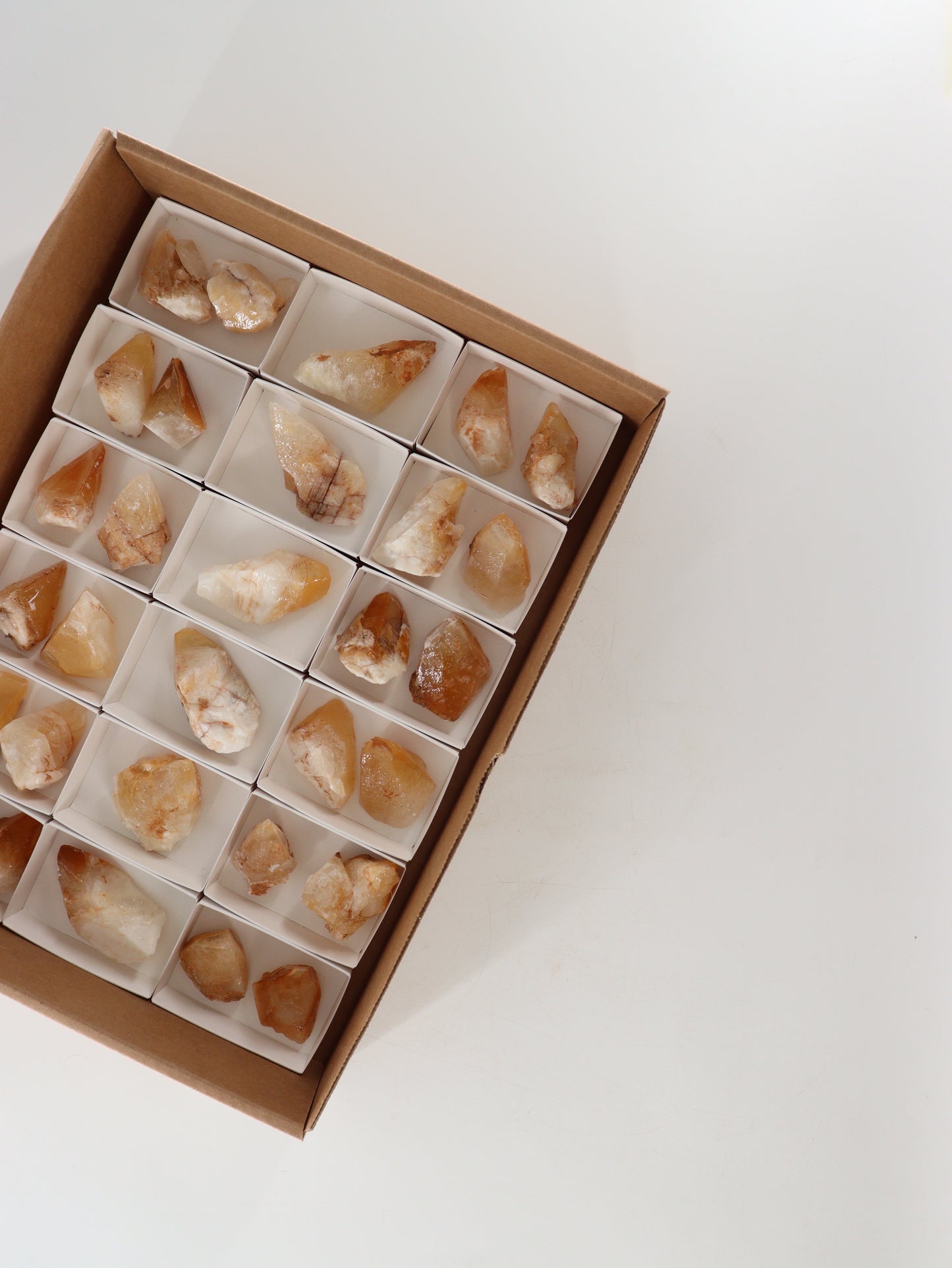 Calcite Flat Set of 30 - Expert Wholesale and Supplier of Wholesale Crystals & Bulk Gemstones, []