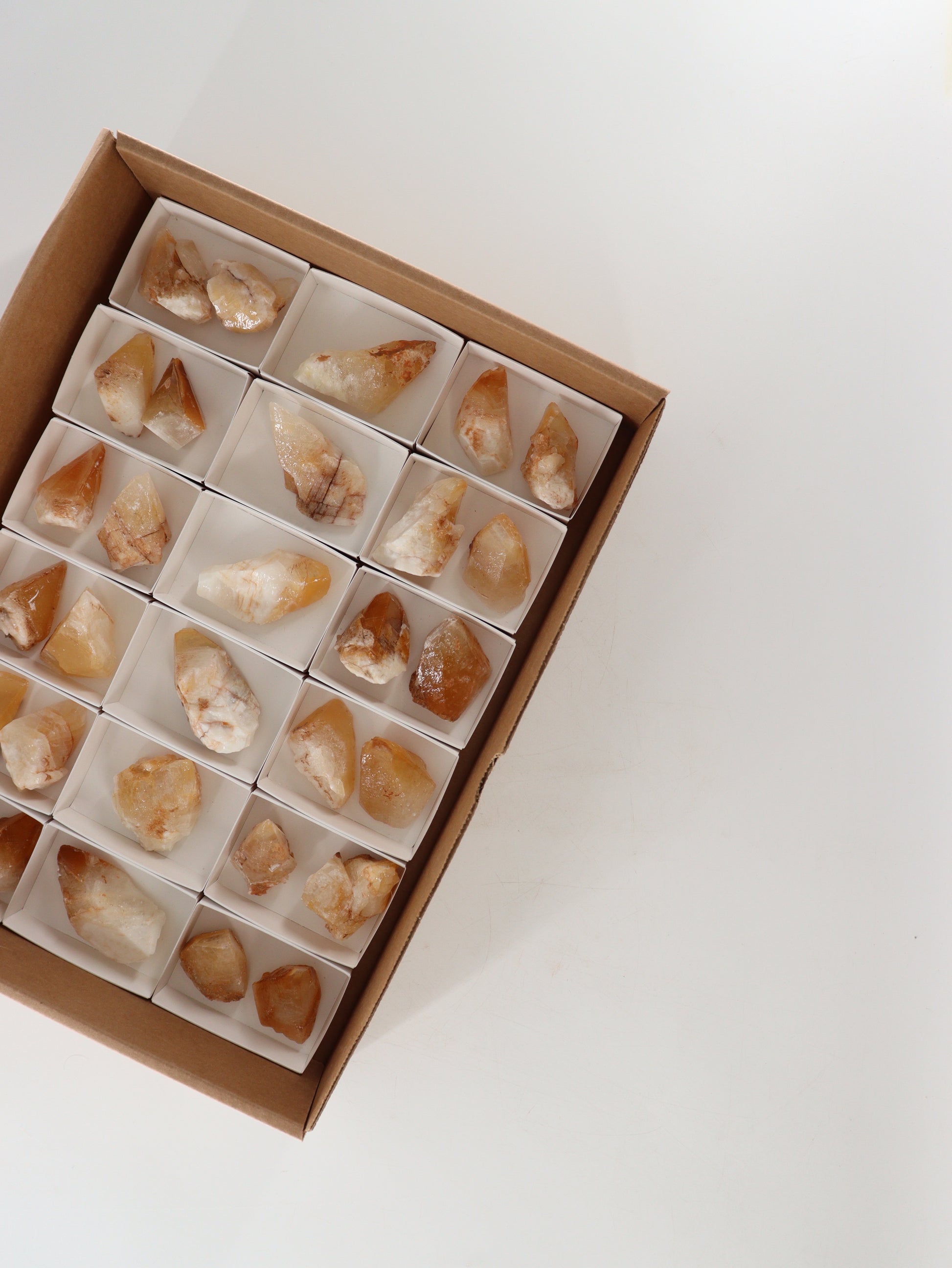 Calcite Flat Set of 30 - Expert Wholesale and Supplier of Wholesale Crystals & Bulk Gemstones, []