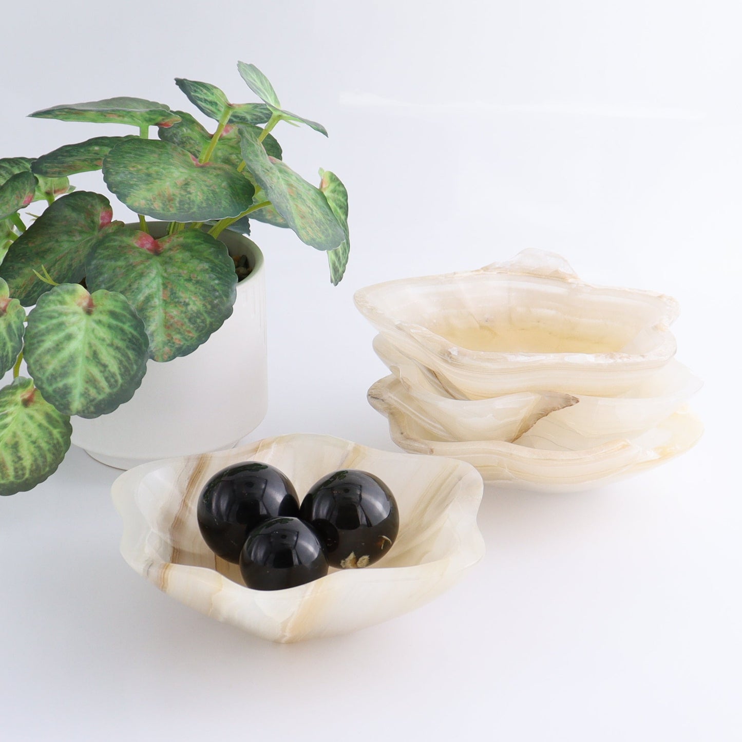 One Mexican Onyx/Calcite White Honey Irregular Bowl - Expert Wholesale and Supplier of Wholesale Crystals & Bulk Gemstones, ["bowl","Bowls","Calcite","Catalog Onyx","Decorative Dish","Mexico","onyx"]