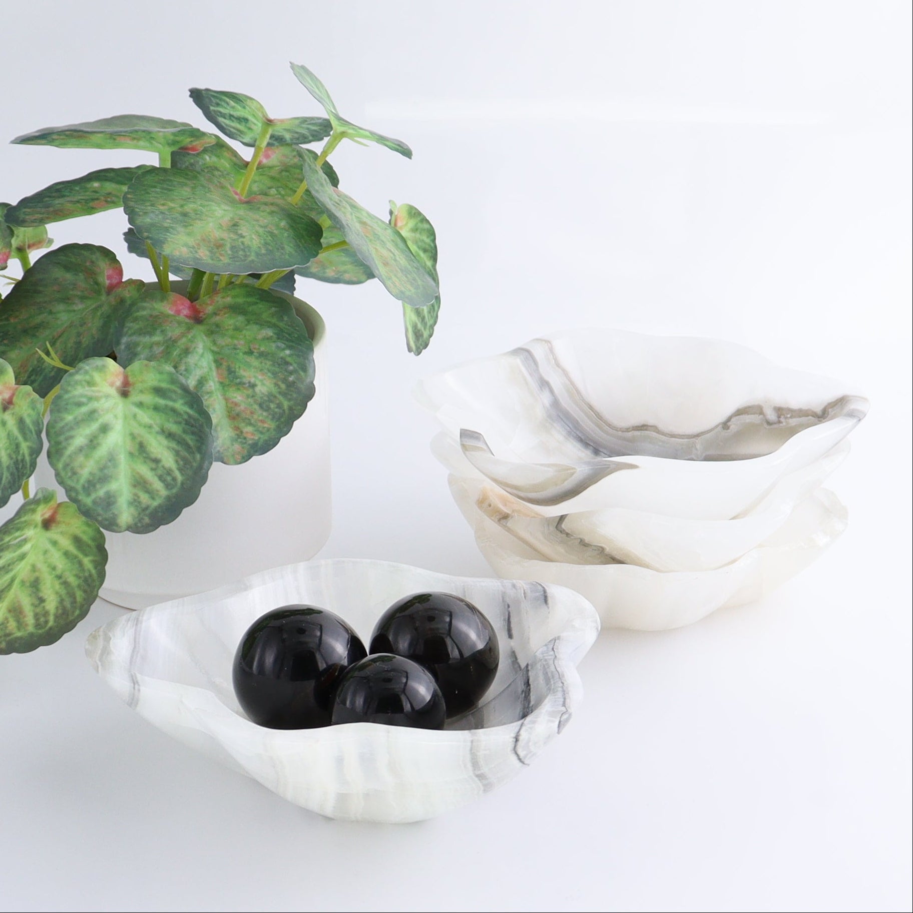 One Mexican Onyx/Calcite White & Grey Irregular Bowl - Expert Wholesale and Supplier of Wholesale Crystals & Bulk Gemstones, ["bowl","Bowls","Calcite","Catalog Onyx","Decorative Dish","Mexico","onyx"]