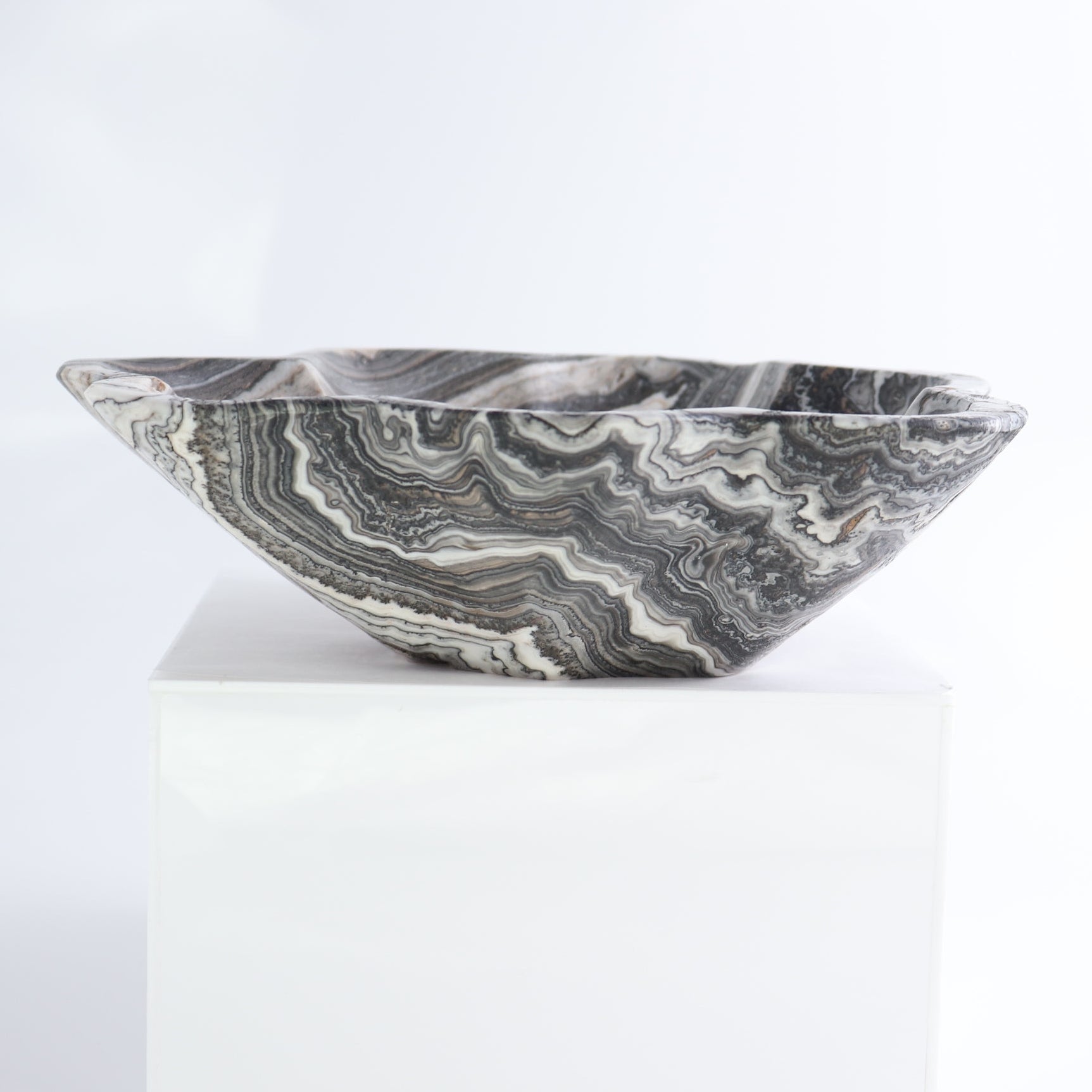 Mexican Onyx/Calcite Bowl 9" | Mi Esperanza Minerals | Supplier of Crystals and Onyx