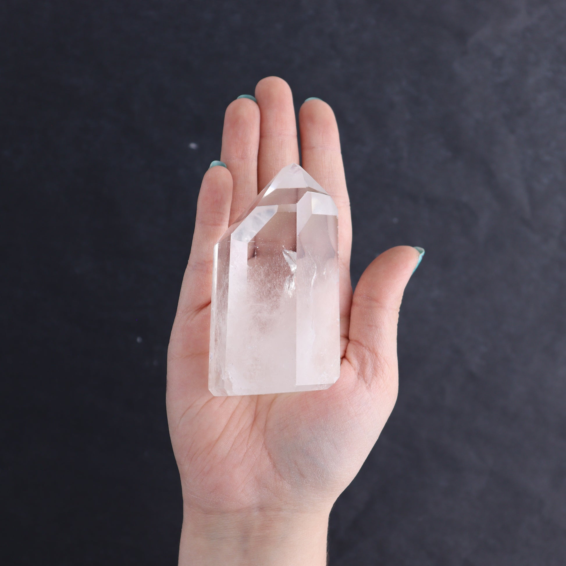 Clear Quartz Points Set of 5 - Expert Wholesale and Supplier of Wholesale Crystals & Bulk Gemstones, ["Clear Quartz","Points","Quartz","Towers"]