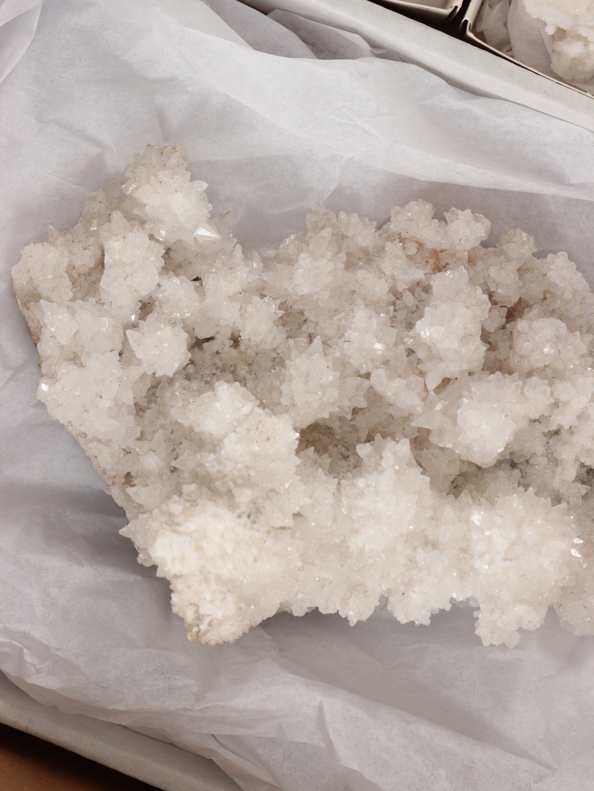 Aragonite Clusters Flat - Expert Wholesale and Supplier of Wholesale Crystals & Bulk Gemstones, []