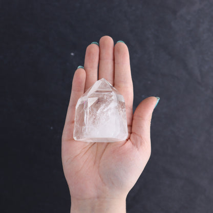 Clear Quartz Towers Set of 7 - Expert Wholesale and Supplier of Wholesale Crystals & Bulk Gemstones, ["Clear Quartz","Points","Quartz","Towers"]