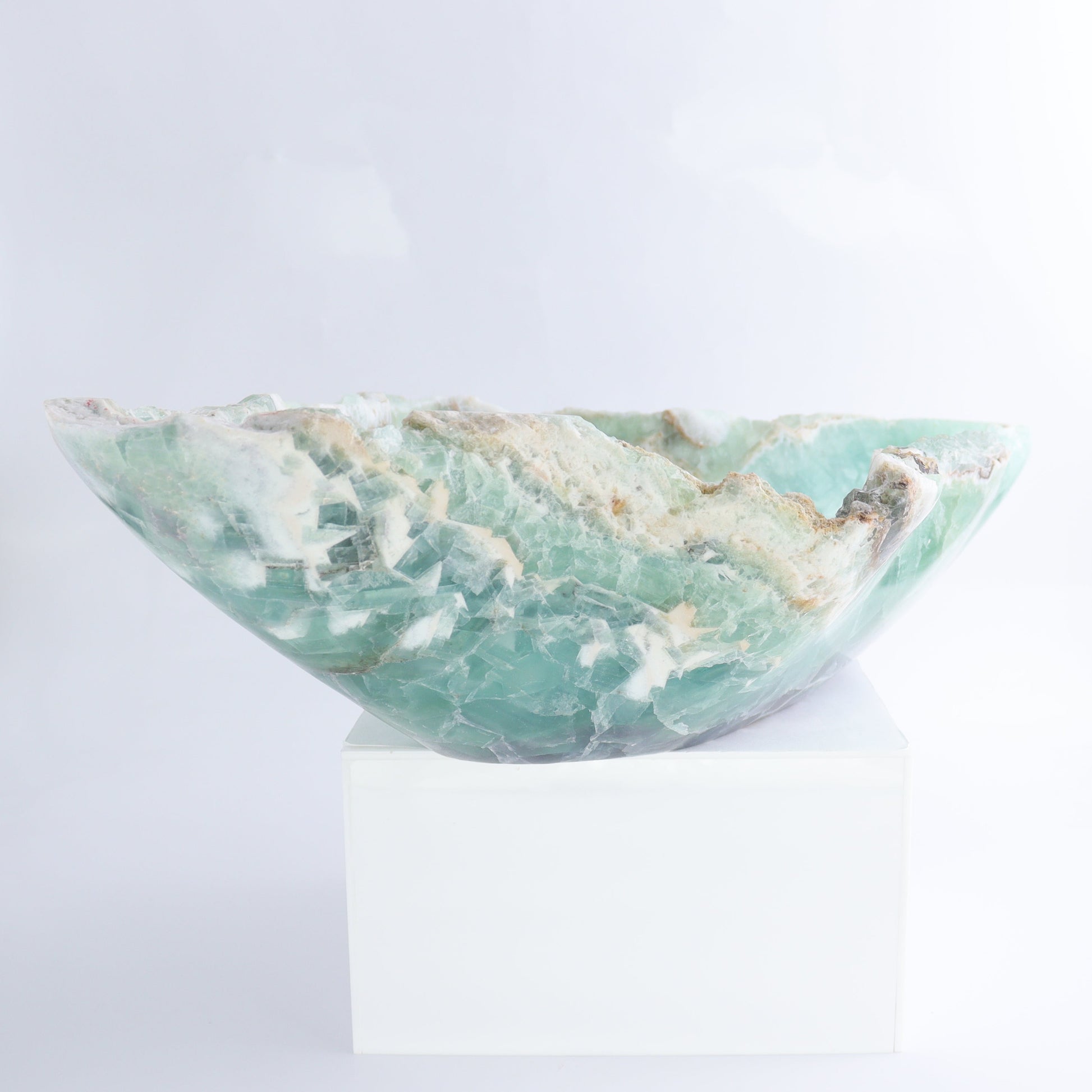 Fluorite Bowl - Expert Wholesale and Supplier of Wholesale Crystals & Bulk Gemstones, ["Bowls","Fluorite","Mexico"]