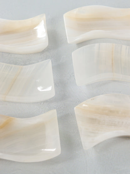 White Onyx Wavy Dish Set of 6 - Expert Supplier of Wholesale Crystals & Bulk Gemstones