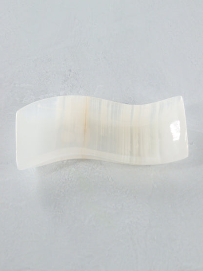 White Onyx Wavy Dish Set of 6 - Expert Supplier of Wholesale Crystals & Bulk Gemstones