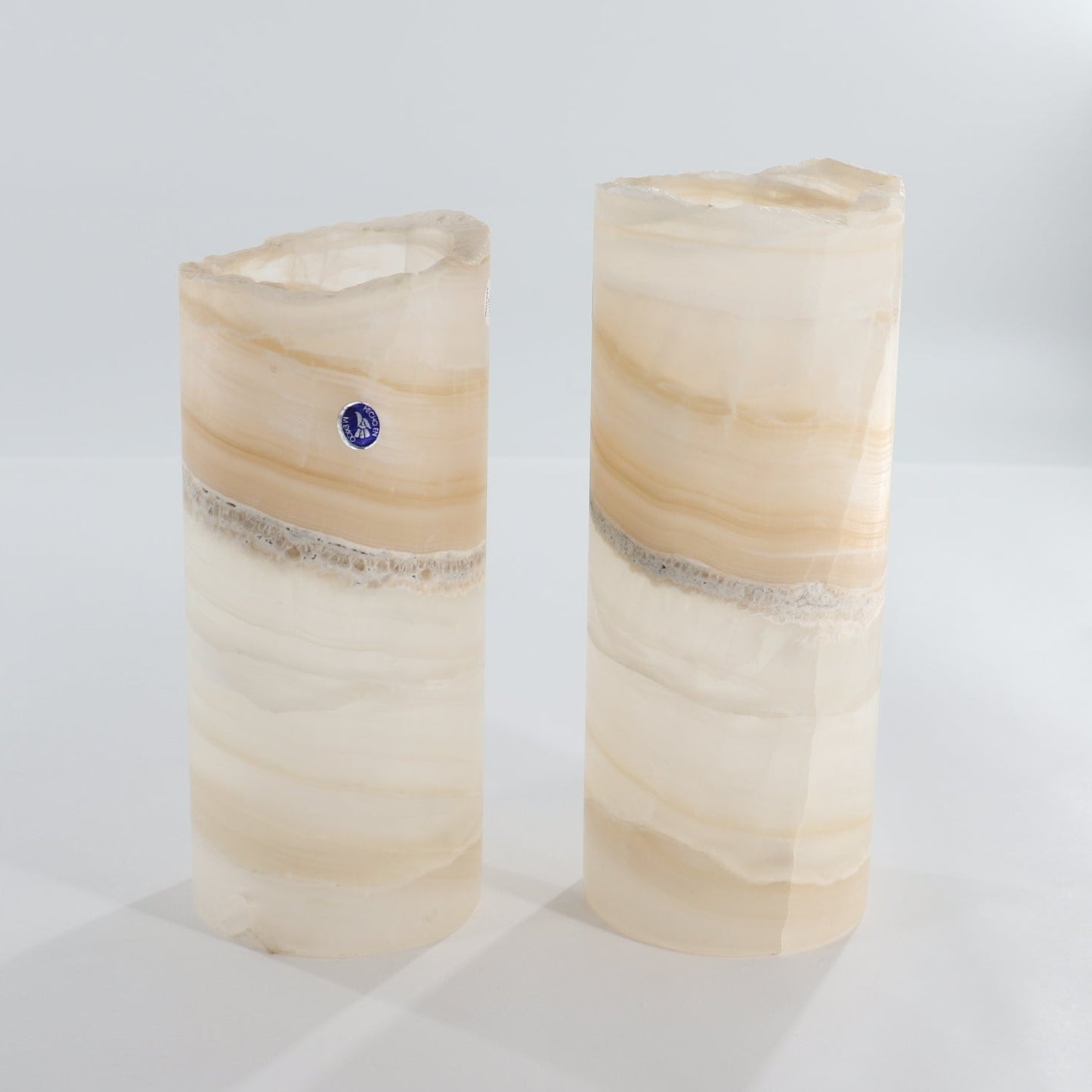 One Honey/White Rough Onyx Lamp Pair Blind