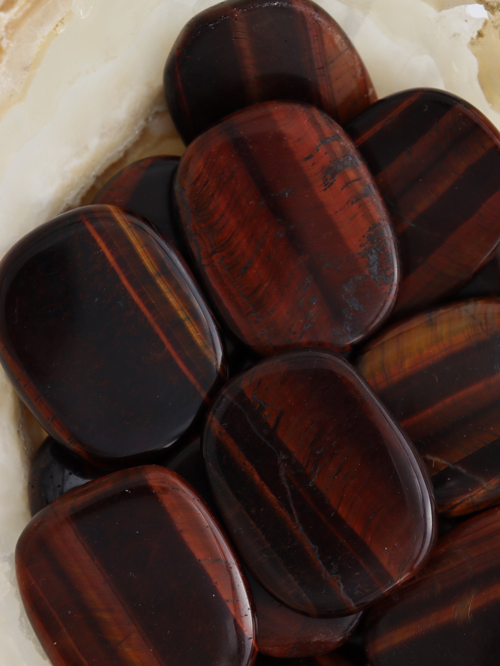 1/2kg Red Tiger Eye Smooth Stones - Expert Supplier of Wholesale Crystals & Bulk Gemstones