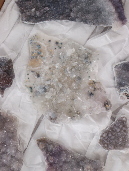 Amethyst Flower Set of 8 - Expert Wholesale and Supplier of Wholesale Crystals & Bulk Gemstones, []