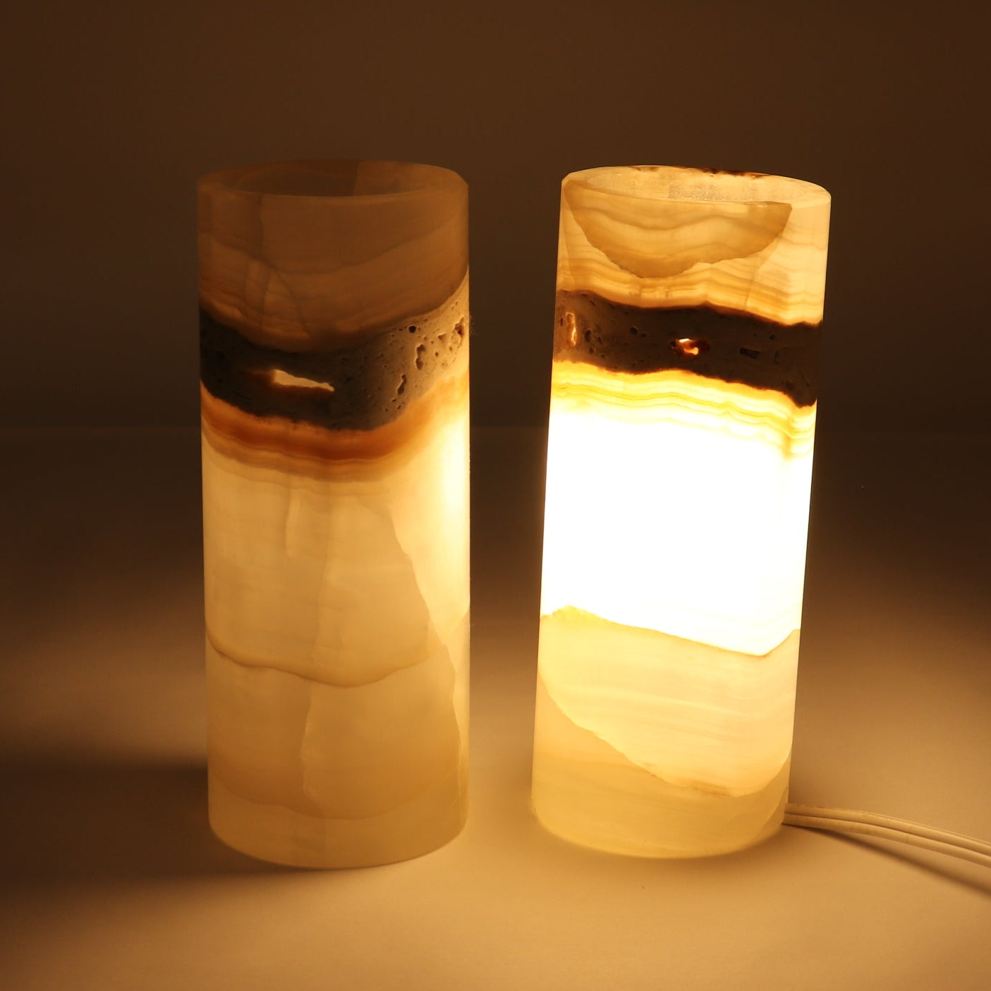 One Honey Polish Onyx Lamp Pair Blind