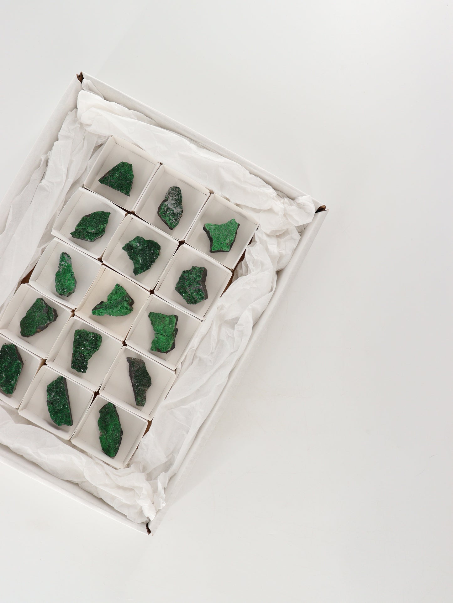 Uvarorite Garnet Set of 15 - Expert Wholesale and Supplier of Wholesale Crystals & Bulk Gemstones, []
