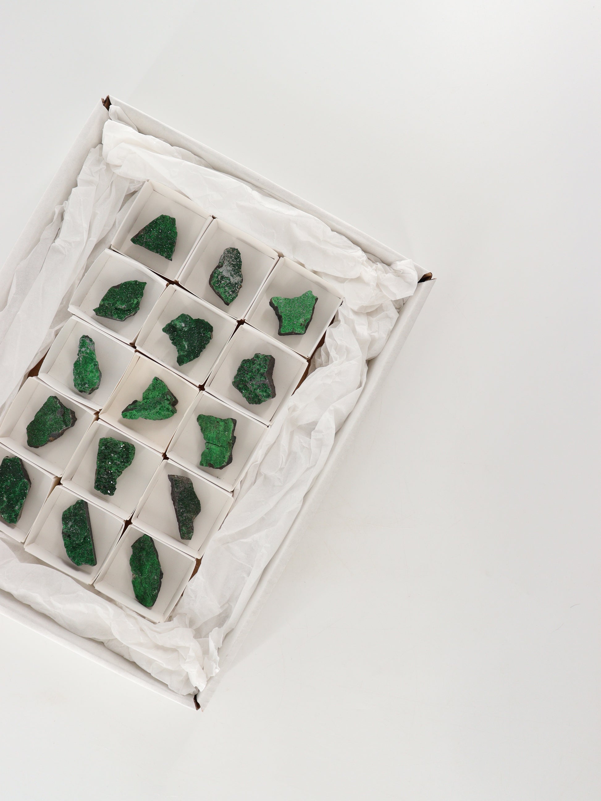 Uvarorite Garnet Set of 15 - Expert Wholesale and Supplier of Wholesale Crystals & Bulk Gemstones, []