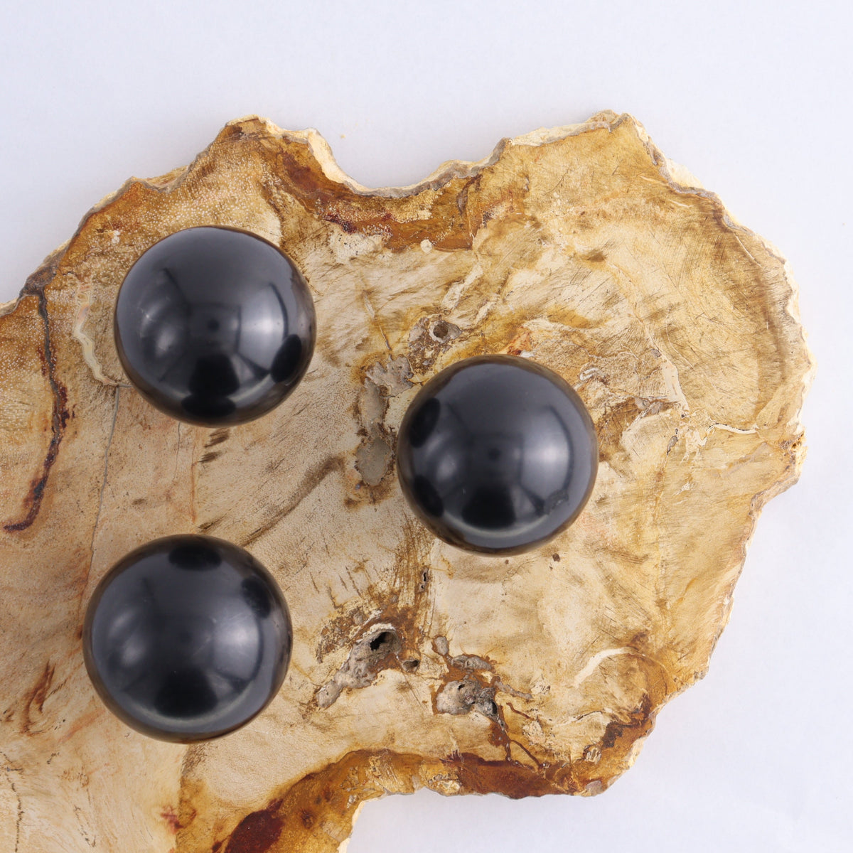 One Shungite Sphere 3 cm - wholesale crystals