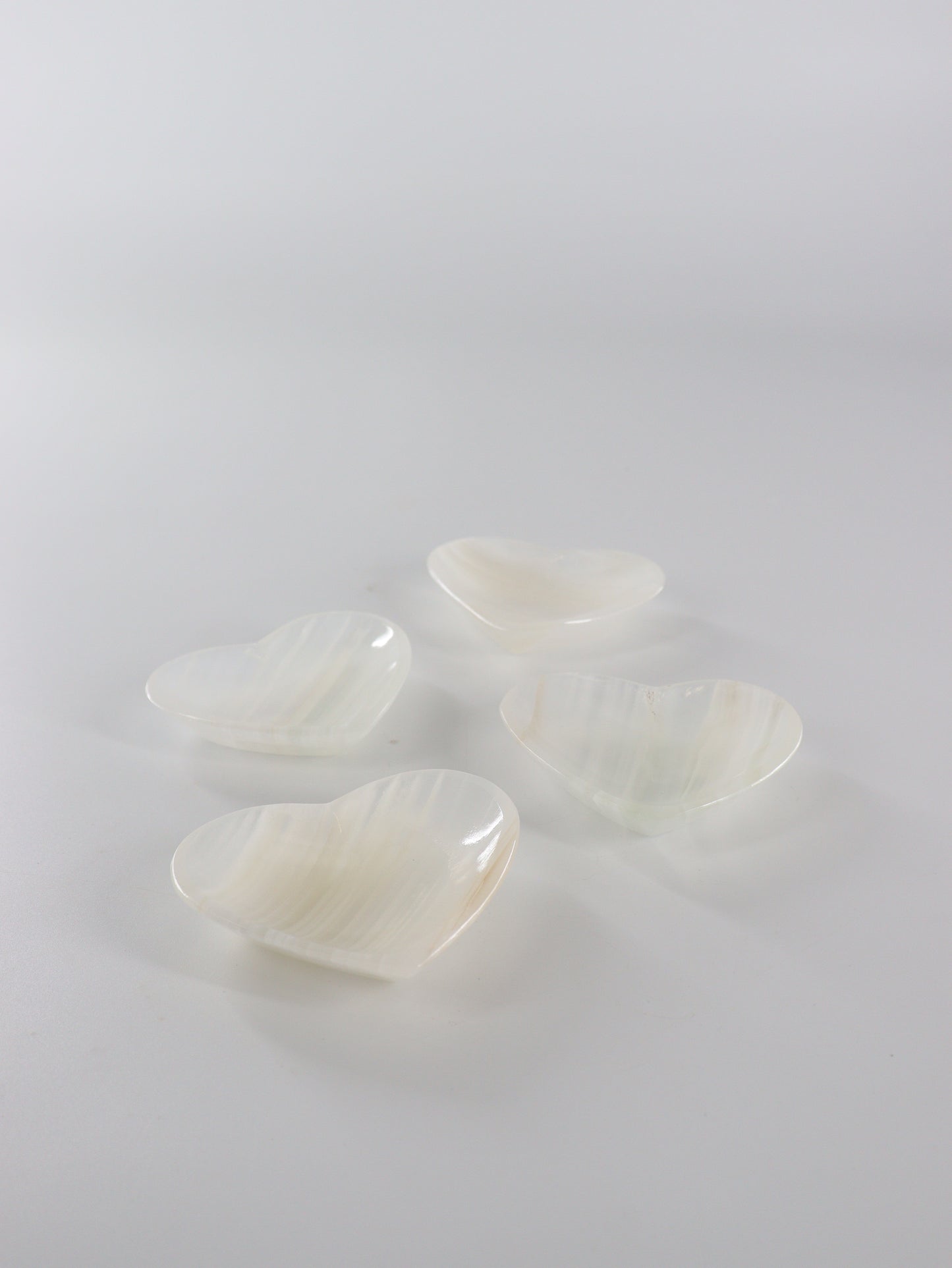 White Onyx Heart Dishes - Expert Supplier of Wholesale Crystals & Bulk Gemstones