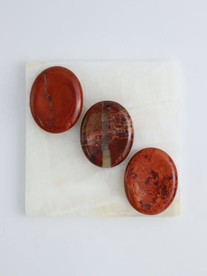 1/2kg Red Jasper Worry Stones - Expert Supplier of Wholesale Crystals & Bulk Gemstones