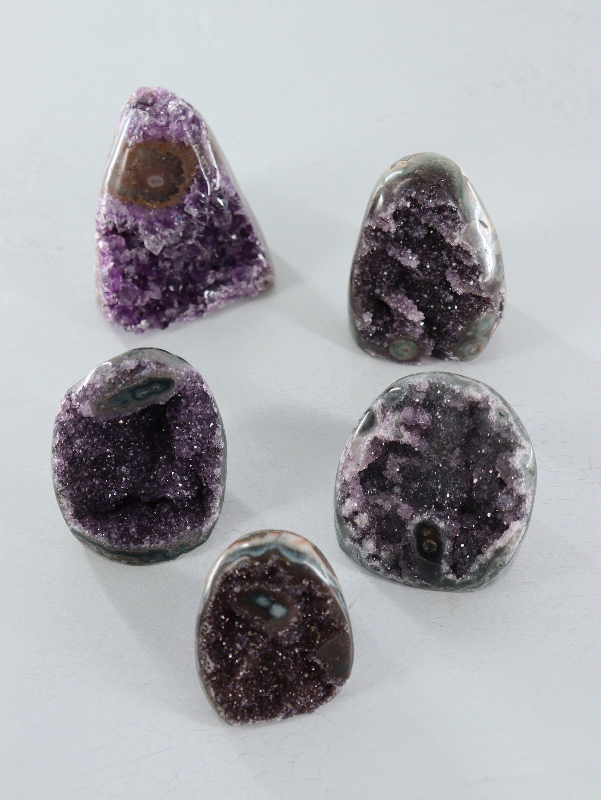 Amethyst Cut Base Set of 5 - Expert Supplier of Wholesale Crystals & Bulk Gemstones