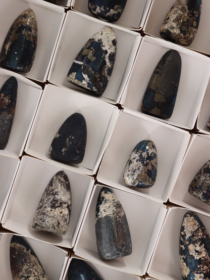 Coveline Freeforms Flat - Expert Wholesale and Supplier of Wholesale Crystals & Bulk Gemstones, []