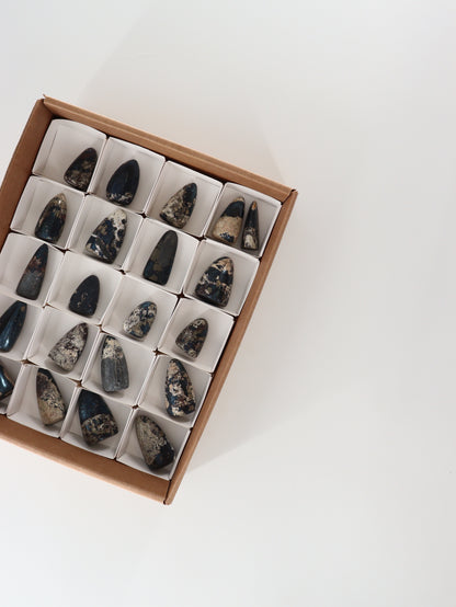 Coveline Freeforms Flat - Expert Wholesale and Supplier of Wholesale Crystals & Bulk Gemstones, []