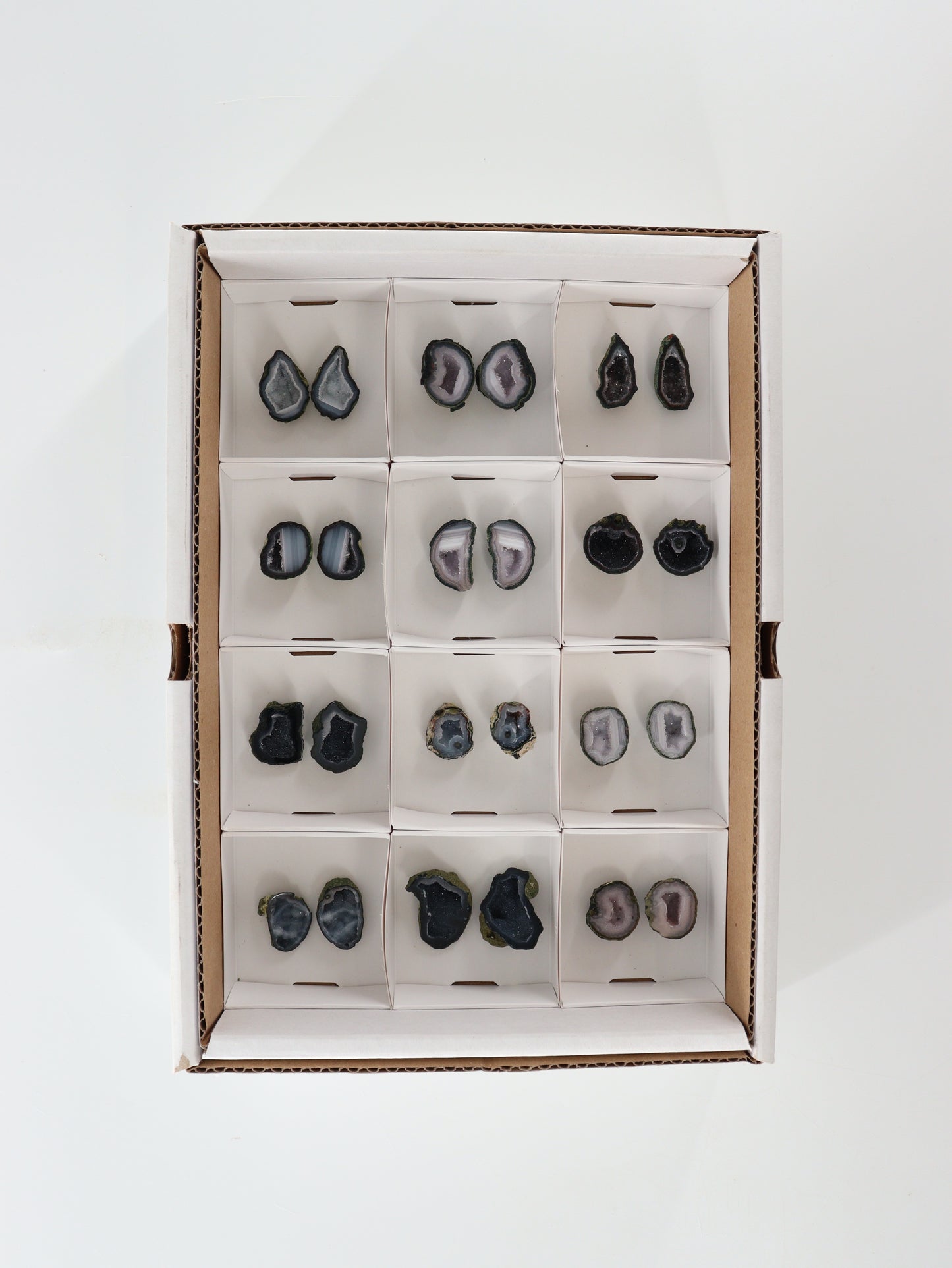 Tabasco Geodes Flat - Expert Wholesale and Supplier of Wholesale Crystals & Bulk Gemstones, []