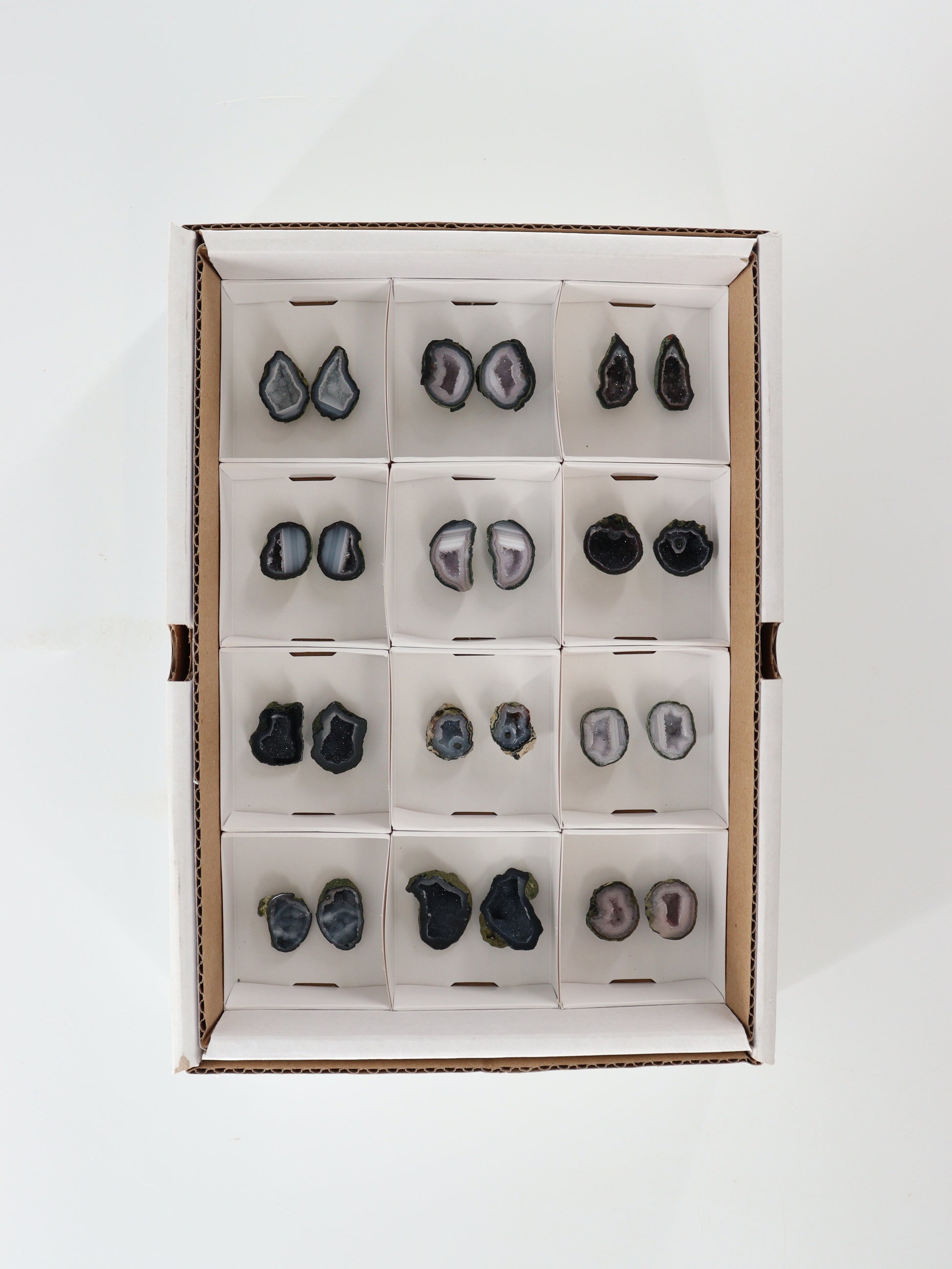 Tabasco Geodes Flat - Expert Wholesale and Supplier of Wholesale Crystals & Bulk Gemstones, []