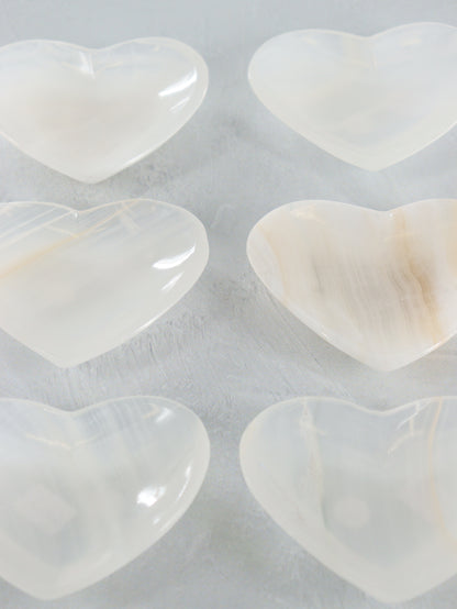 White Onyx Heart Bowls Set of 6 - Expert Wholesale and Supplier of Wholesale Crystals & Bulk Gemstones, ["Bowls","Catalog Onyx","Mexico","onyx"]