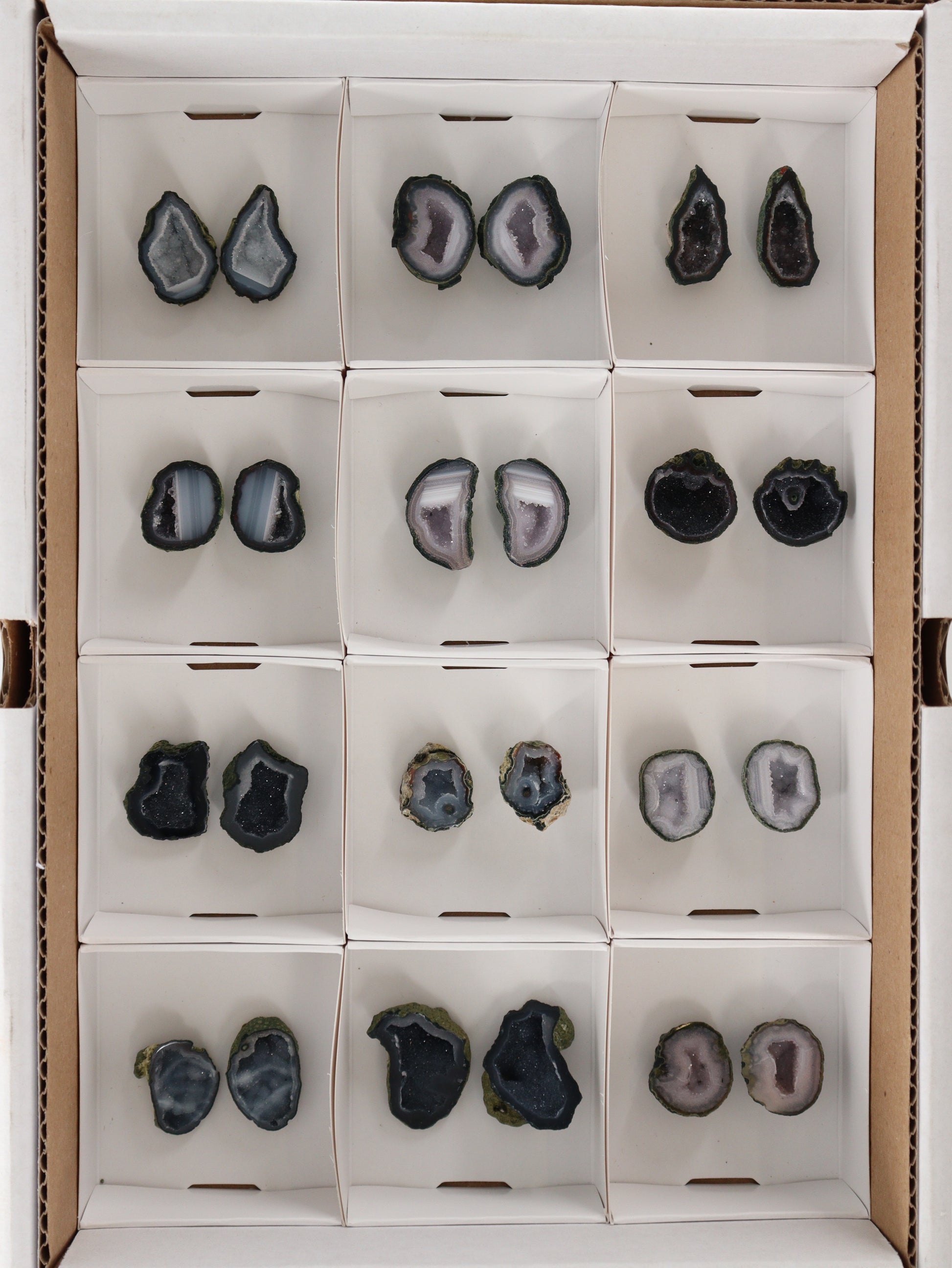 Tabasco Geodes Flat - Expert Wholesale and Supplier of Wholesale Crystals & Bulk Gemstones, []