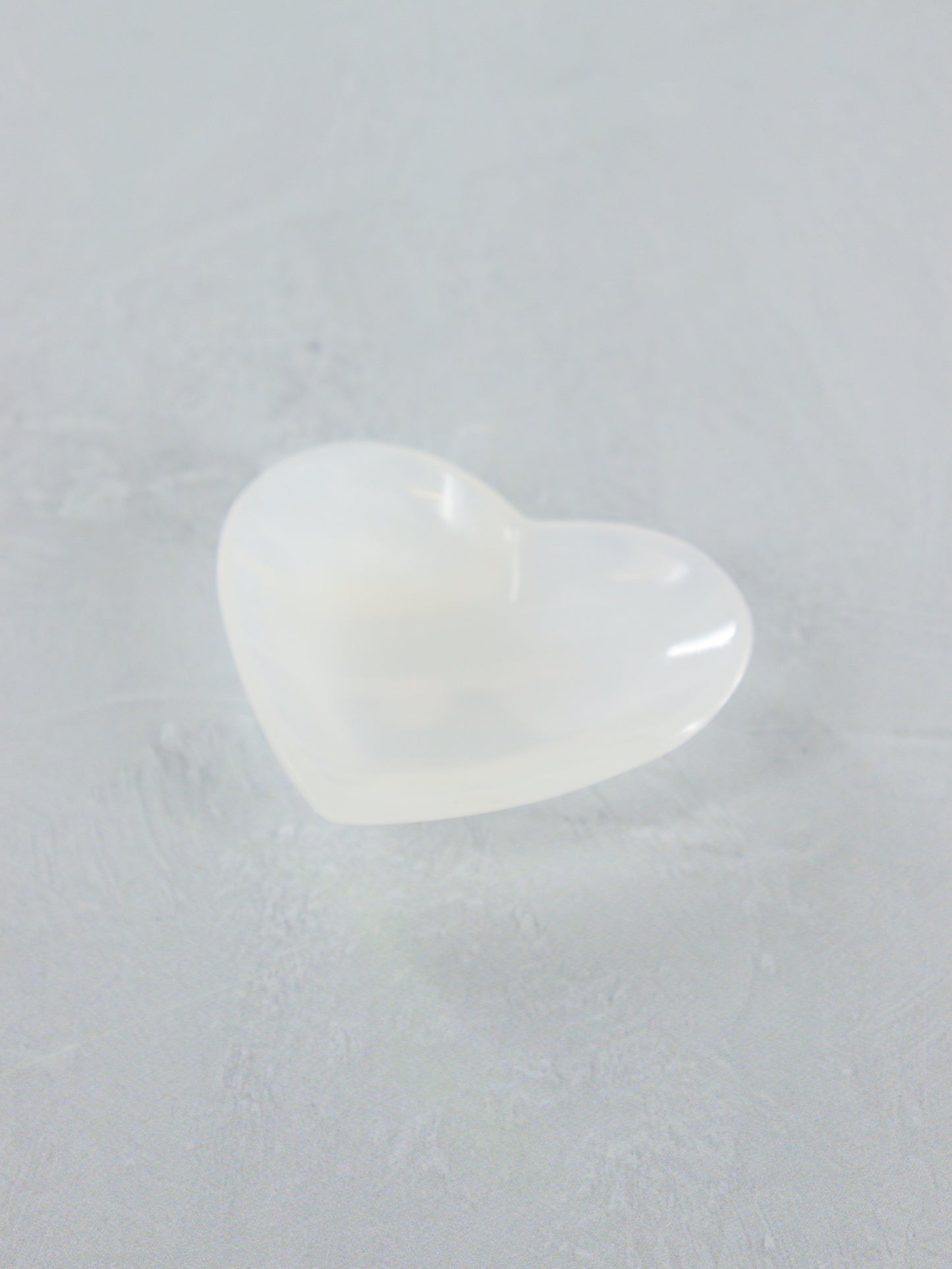 White Onyx Heart Bowls Set of 6 - Expert Wholesale and Supplier of Wholesale Crystals & Bulk Gemstones, ["Bowls","Catalog Onyx","Mexico","onyx"]