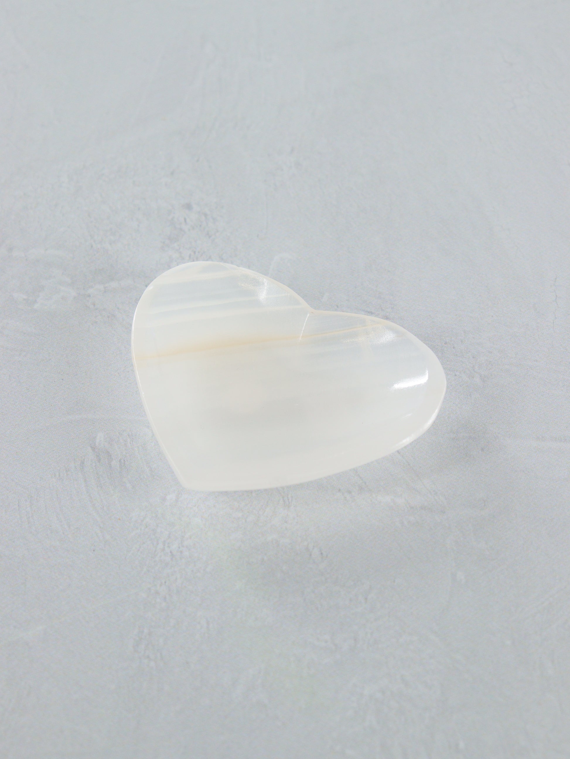 White Onyx Heart Bowls Set of 6 - Expert Wholesale and Supplier of Wholesale Crystals & Bulk Gemstones, ["Bowls","Catalog Onyx","Mexico","onyx"]