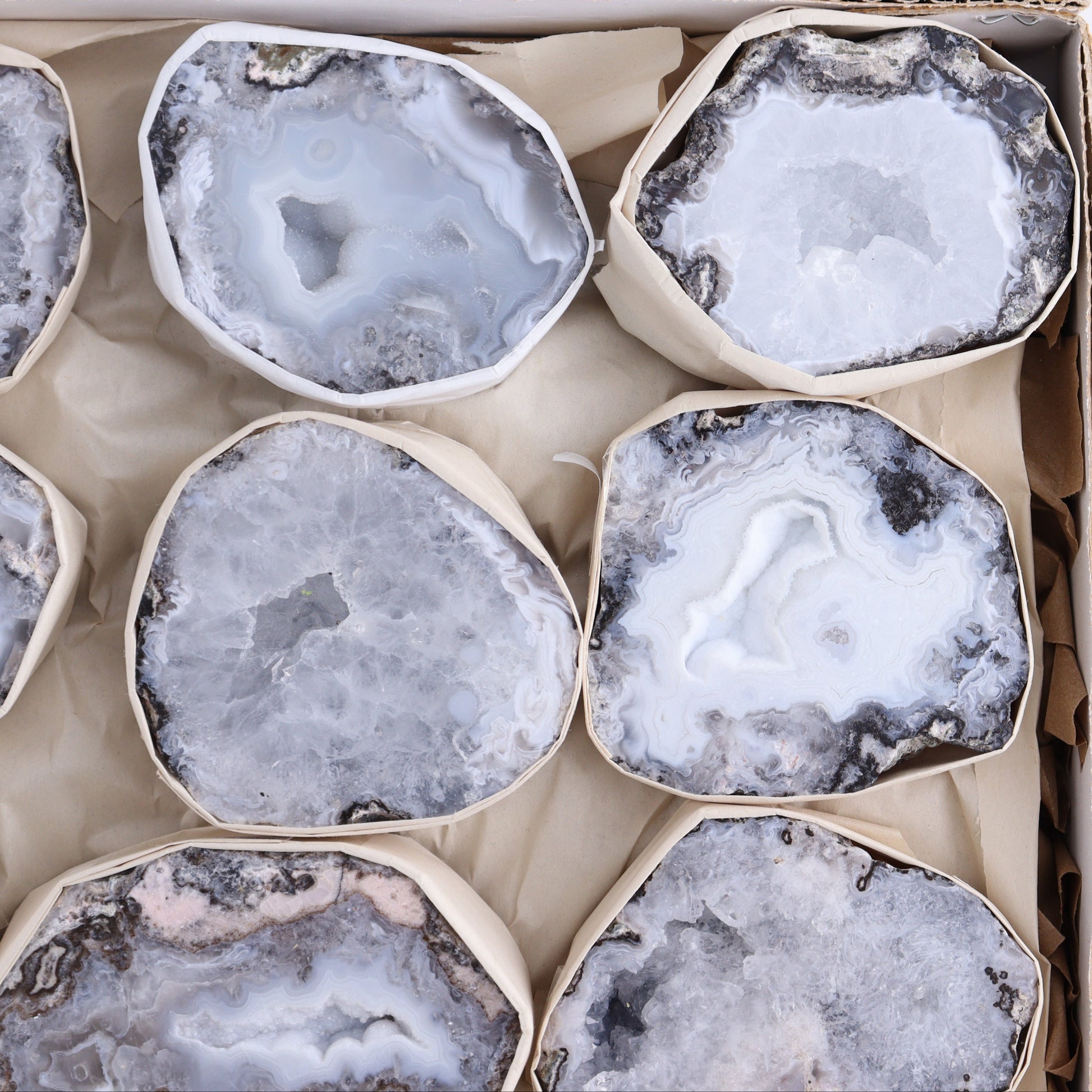 Trancas Geodes Flat of 12 - Expert Wholesale and Supplier of Wholesale Crystals & Bulk Gemstones, ["Geodes","las trancas","Mexico","Trancas","Trancas Geodes"]