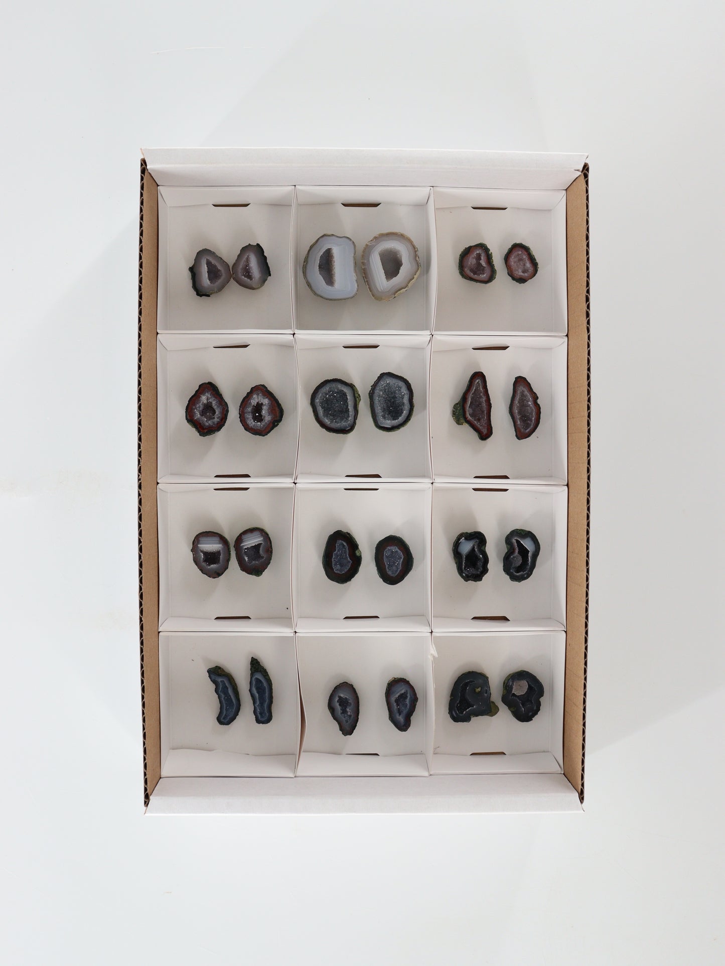 Tabasco Geodes Flat - Expert Wholesale and Supplier of Wholesale Crystals & Bulk Gemstones, []