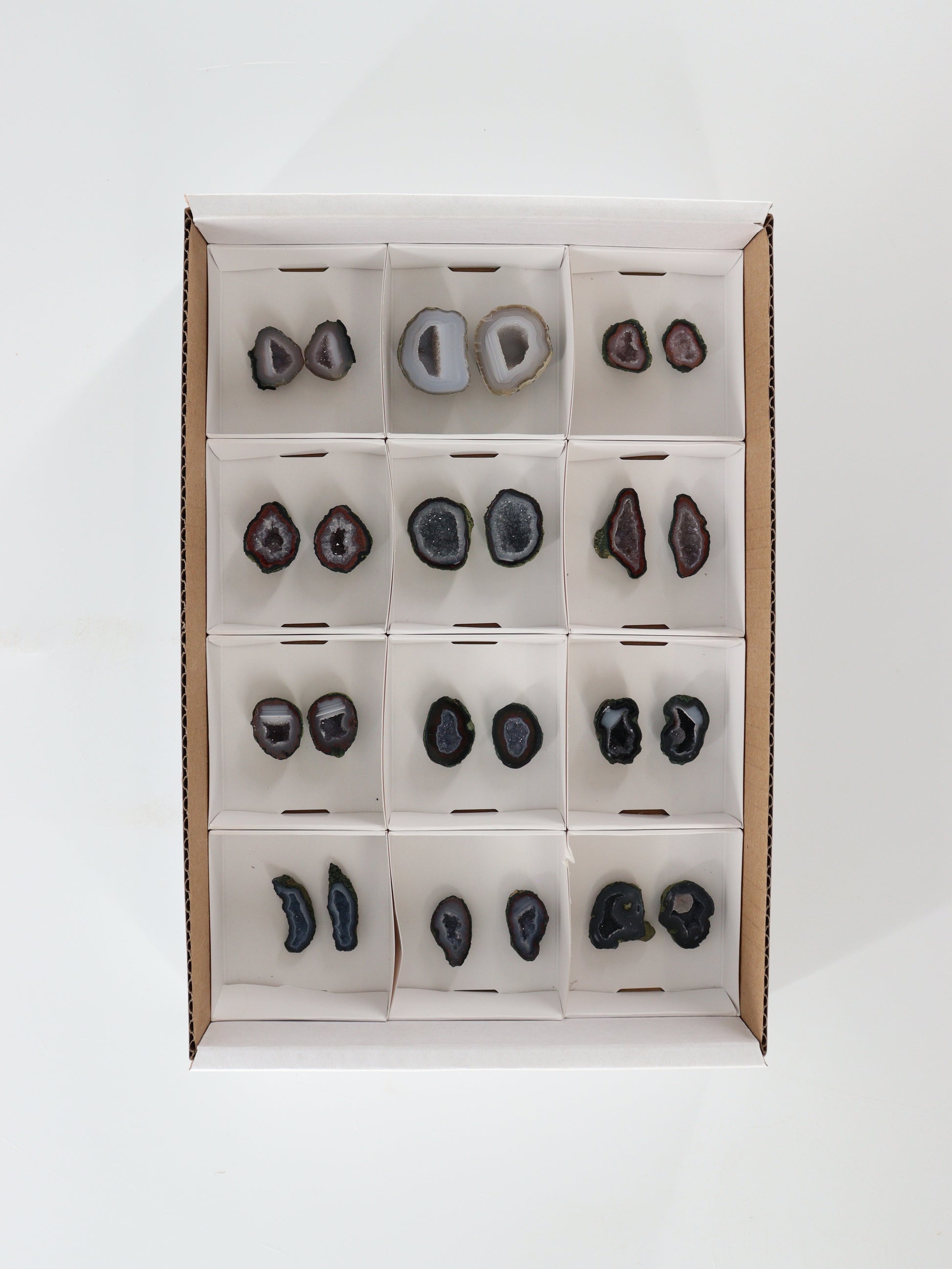 Tabasco Geodes Flat - Expert Wholesale and Supplier of Wholesale Crystals & Bulk Gemstones, []