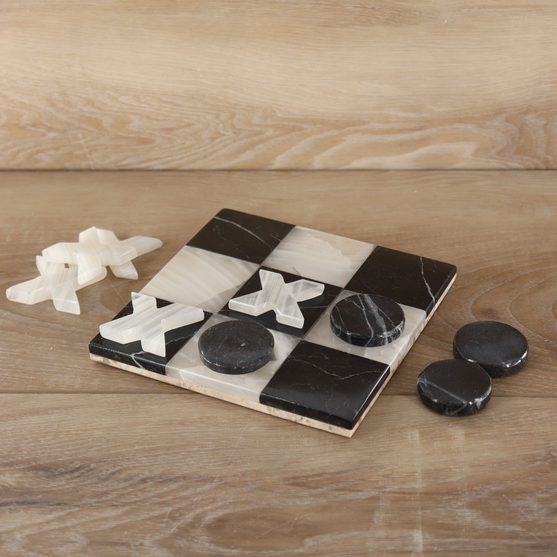 Onyx and Marble Tic Tac Toe Set - Expert Supplier of Wholesale Crystals & Bulk Gemstones