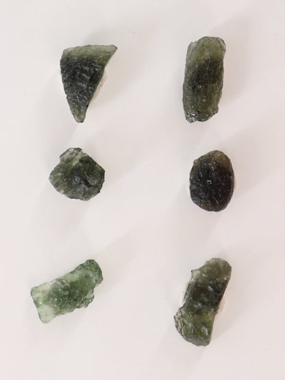 Moldavite Rough - Expert Wholesale and Supplier of Wholesale Crystals & Bulk Gemstones, ["Flats","Moldavite","Rough"]