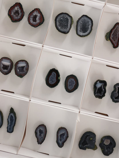 Tabasco Geodes Flat - Expert Wholesale and Supplier of Wholesale Crystals & Bulk Gemstones, []