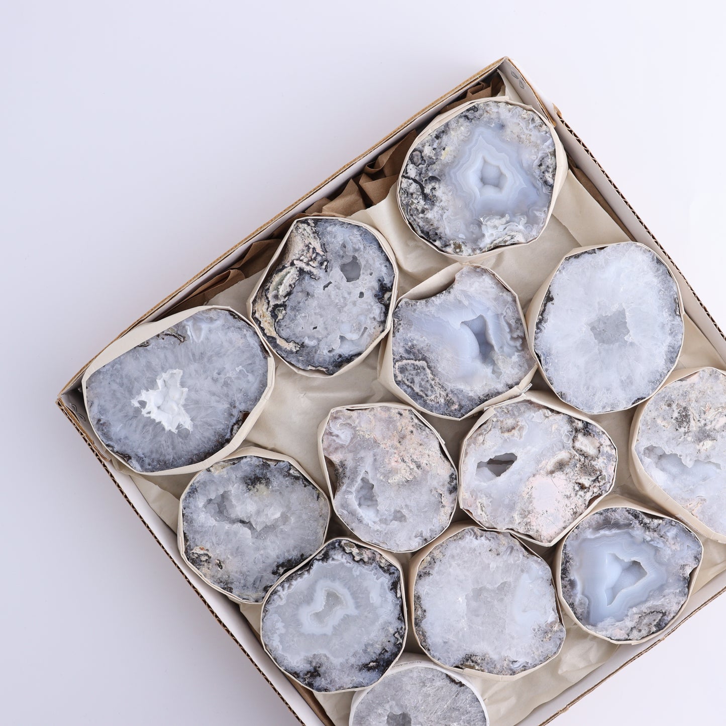 Trancas Geodes Flat of 13 - Expert Wholesale and Supplier of Wholesale Crystals & Bulk Gemstones, ["Geodes","las trancas","Mexico","Trancas","Trancas Geodes"]