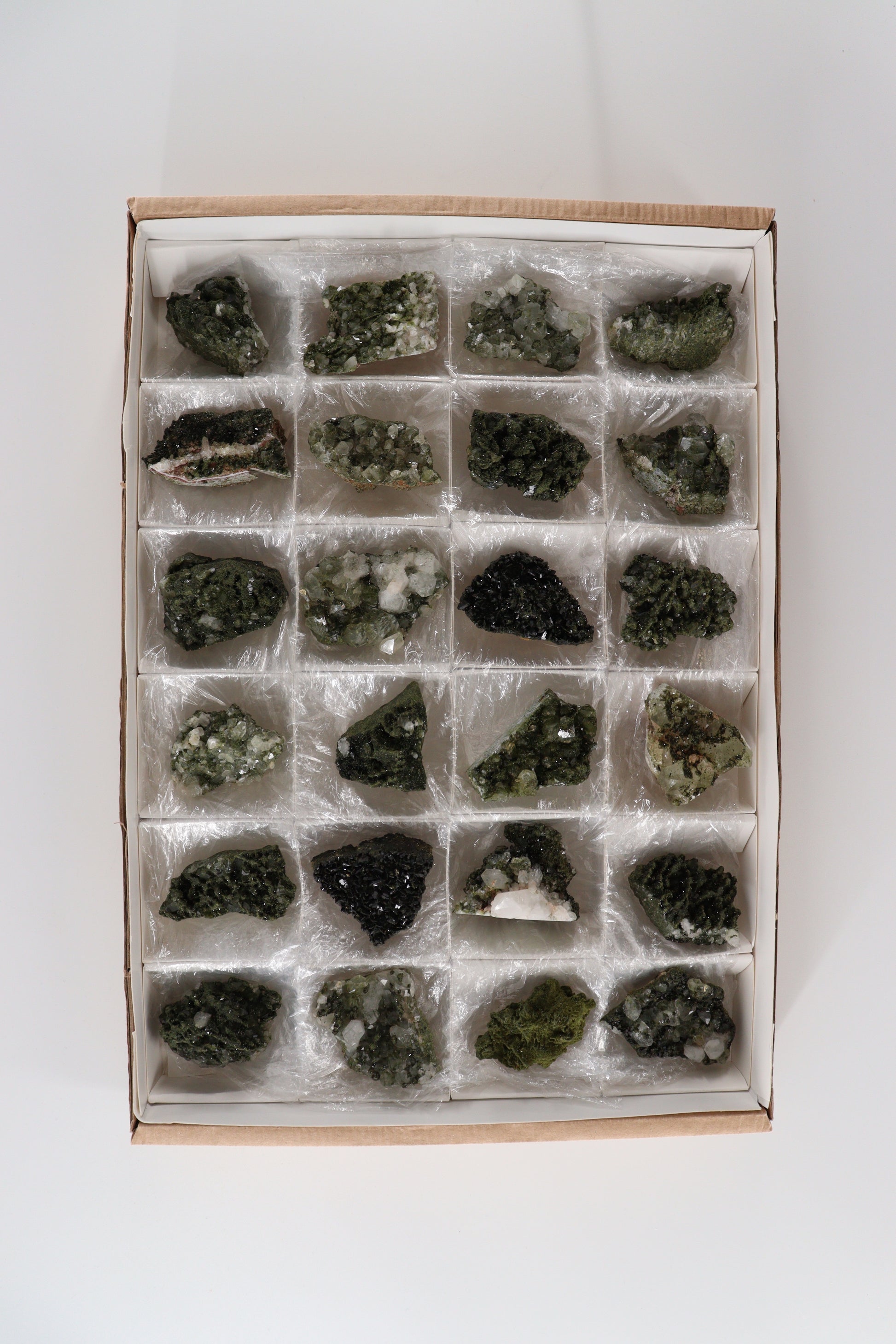 Epidote Flat - Expert Supplier of Wholesale Crystals & Bulk Gemstones