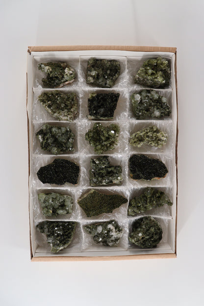 Epidote Flat - Expert Wholesale and Supplier of Wholesale Crystals & Bulk Gemstones, []