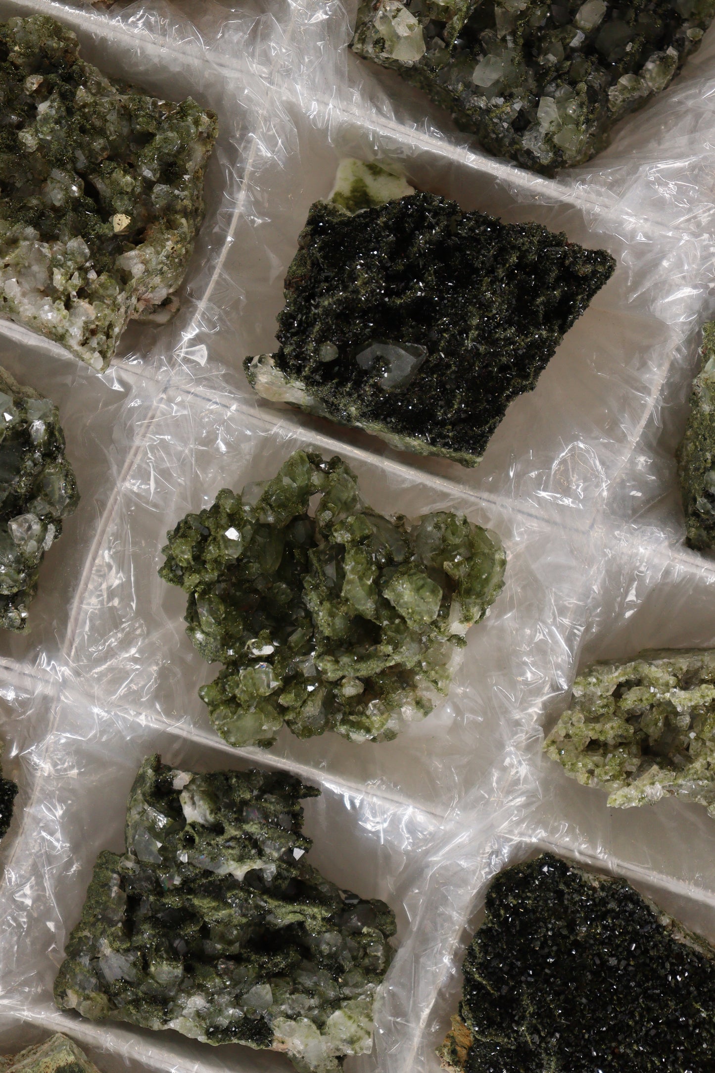 Epidote Flat - Expert Wholesale and Supplier of Wholesale Crystals & Bulk Gemstones, []