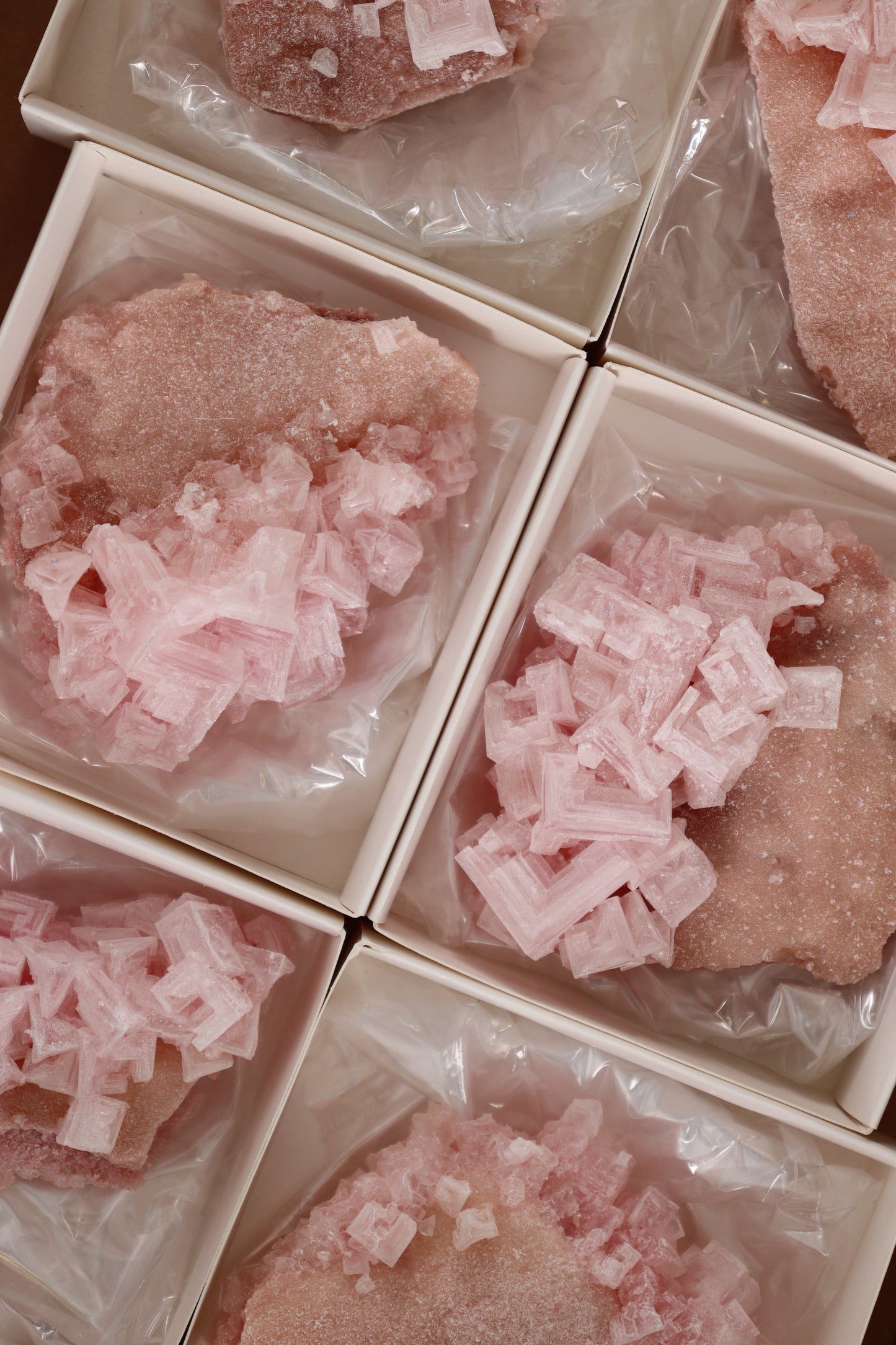 Halite Flat - Expert Wholesale and Supplier of Wholesale Crystals & Bulk Gemstones, []