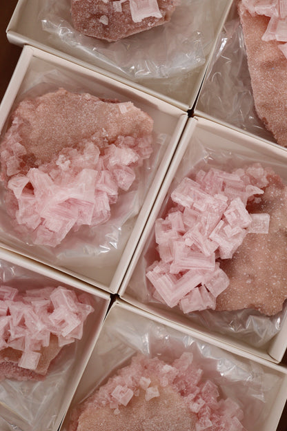 Halite Flat - Expert Wholesale and Supplier of Wholesale Crystals & Bulk Gemstones, []