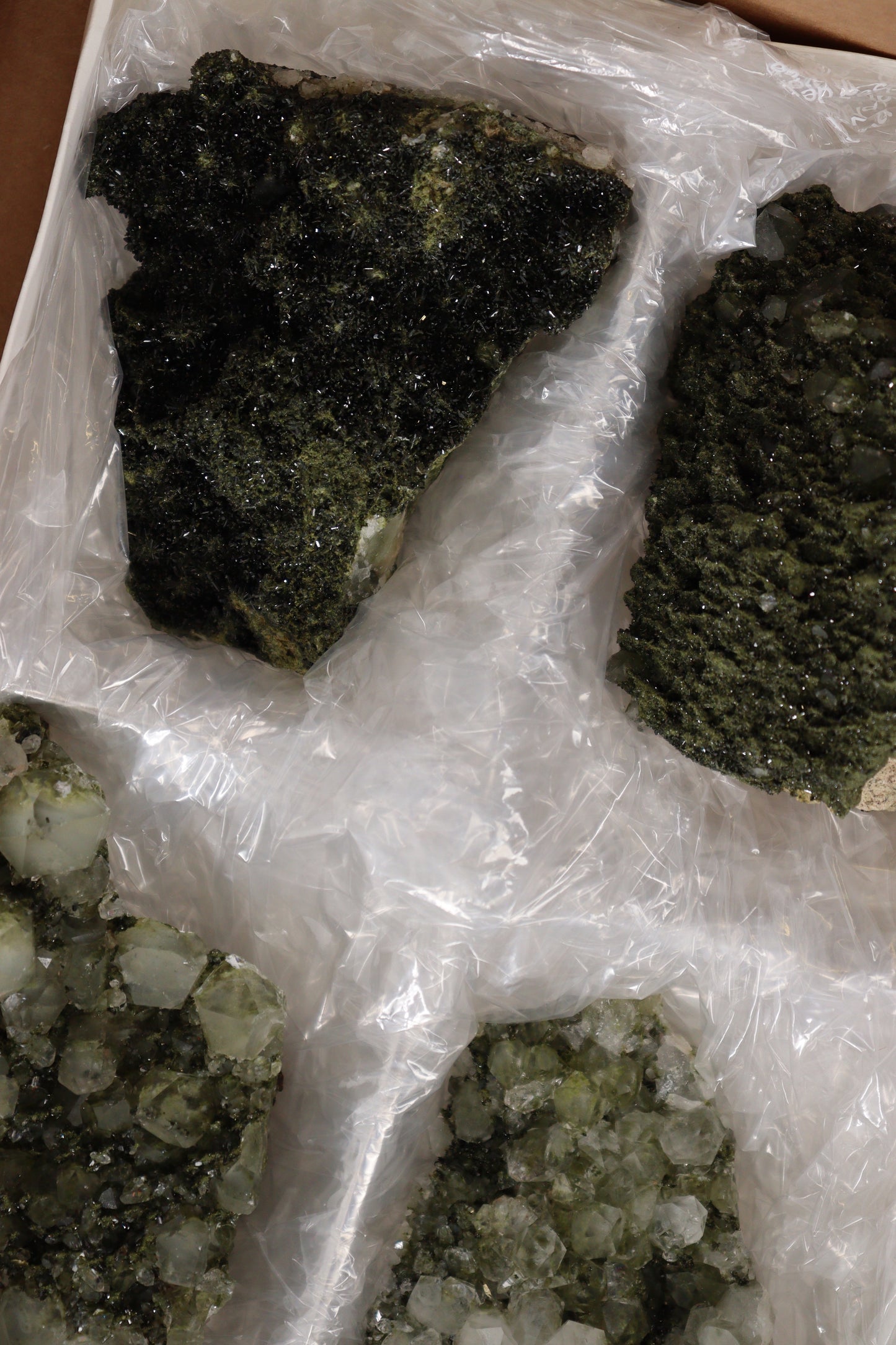 Epidote Flat - Expert Wholesale and Supplier of Wholesale Crystals & Bulk Gemstones, []