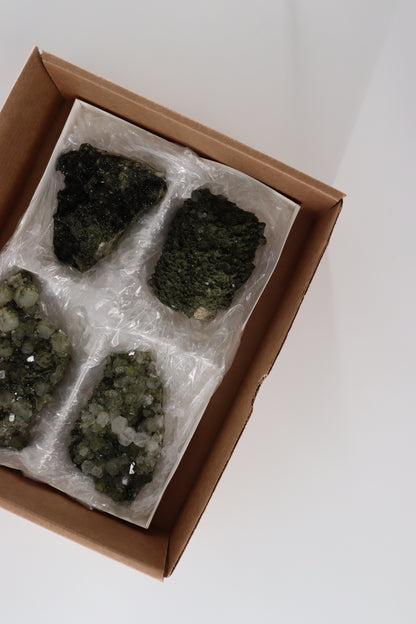 Epidote Flat - Expert Wholesale and Supplier of Wholesale Crystals & Bulk Gemstones, []